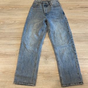 Princess Polly Holly Asymmetric straight leg jean light wash denim size 0 NWOT